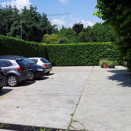 Hotel Post Bergamo Bagian luar foto